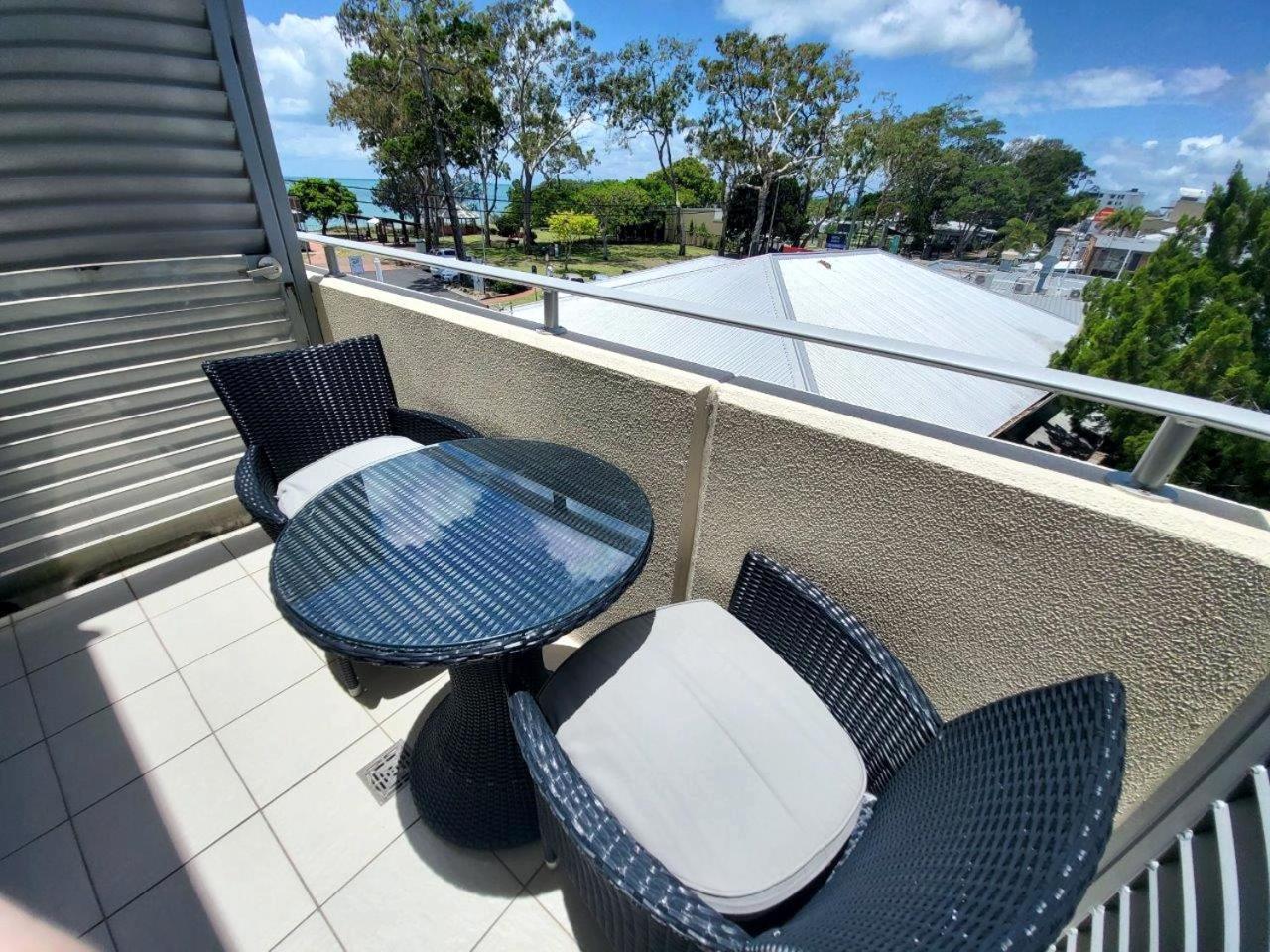 Eden By The Bay Aparthotel Hervey Bay Eksteriør bilde